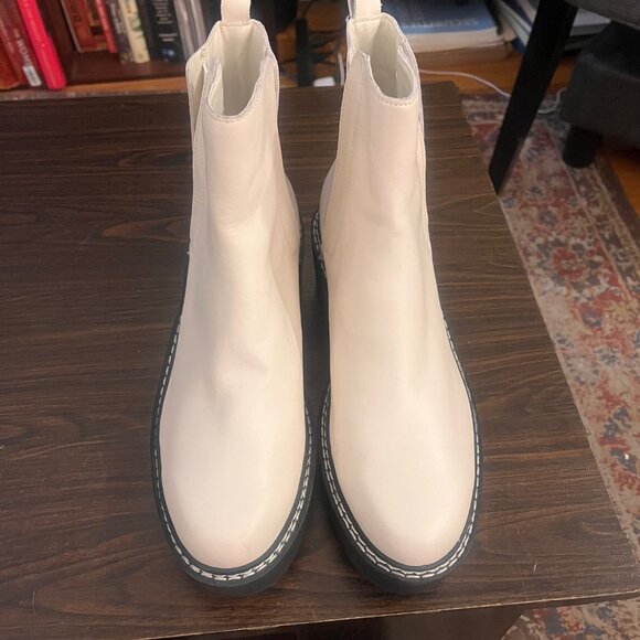 Calvin Klein Womens Amina Ivory Leather Block Heel Chelsea Boots - Picture 3 of 7